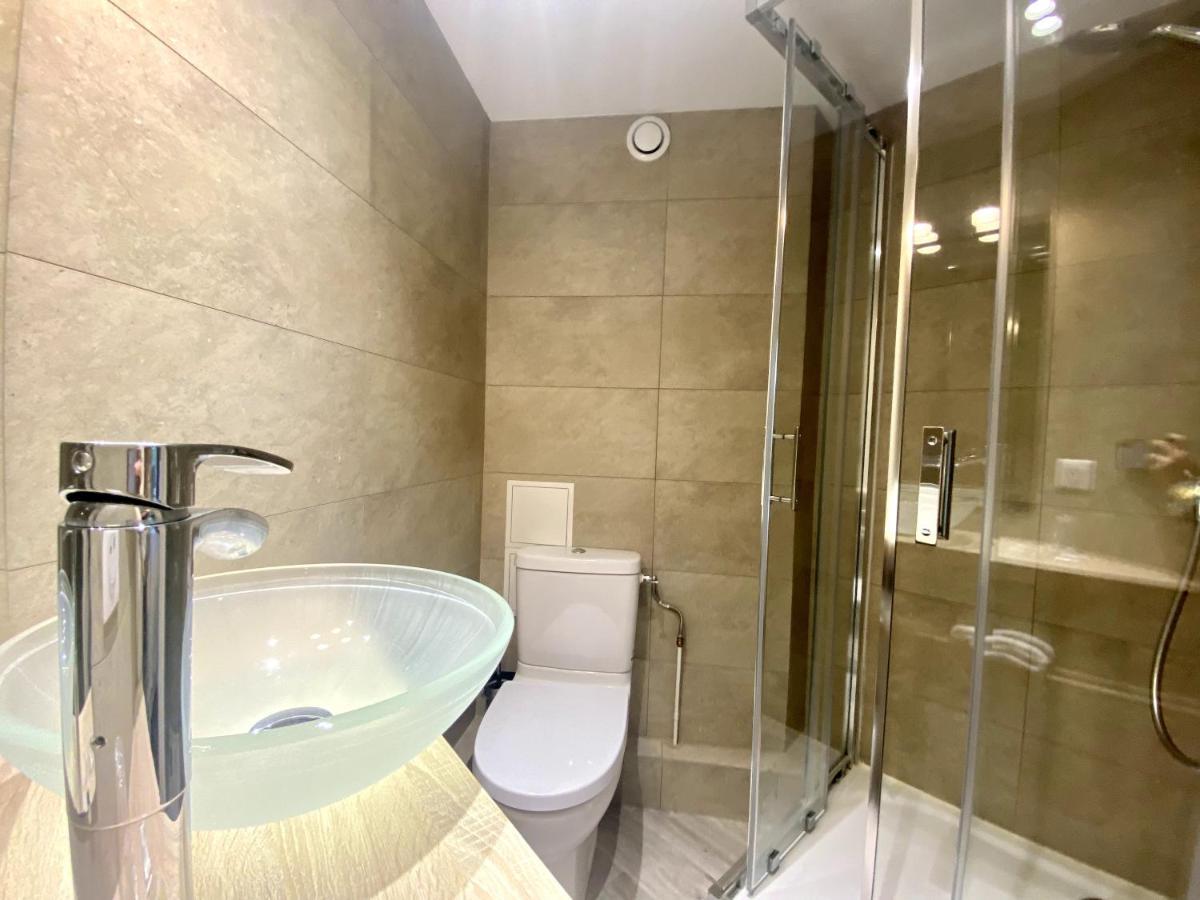 Victor Hugo Hotel 2*
