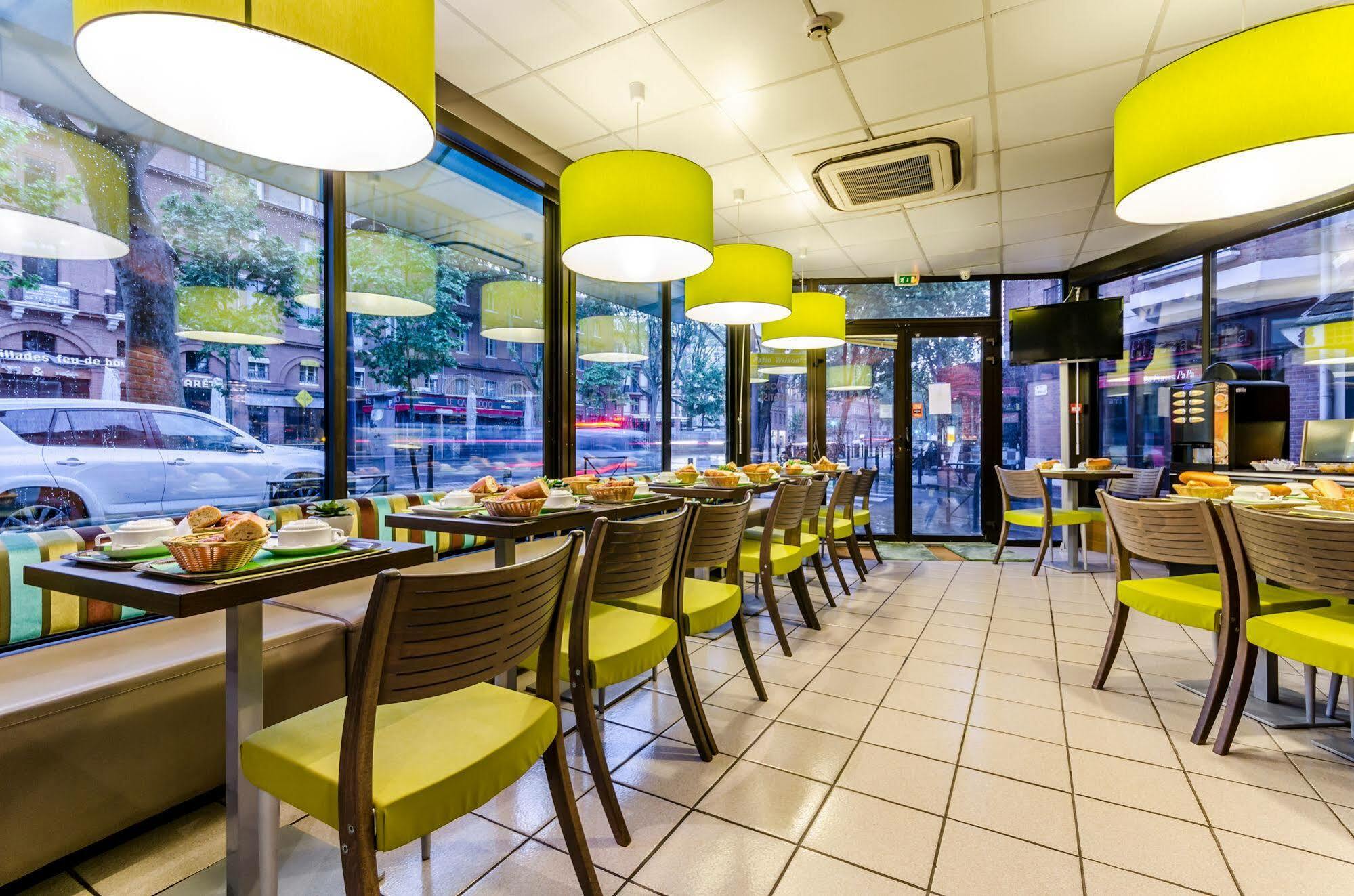 Hotel Victor Hugo 2*